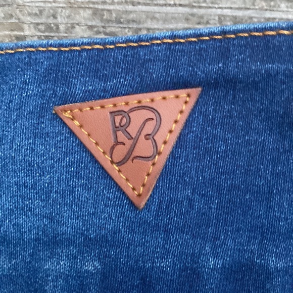 Red Bottoms stretchy jeans with 3 button/zip closure dark blue size 3 - Picture 9 of 9